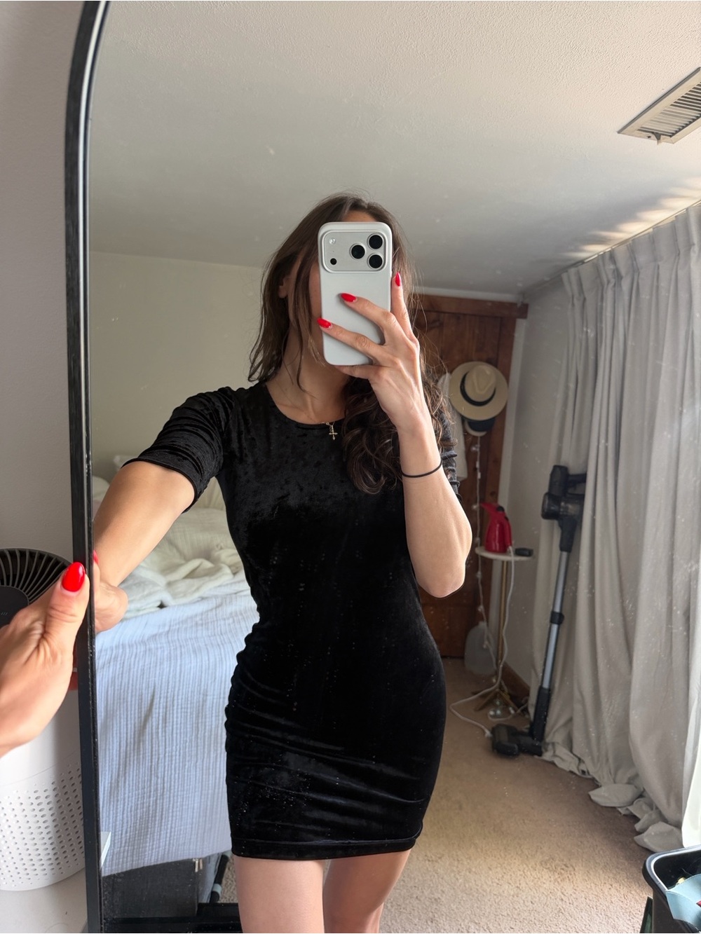 Forever 21 Black Velvet Short Sleeve Bodycon Mini Dress